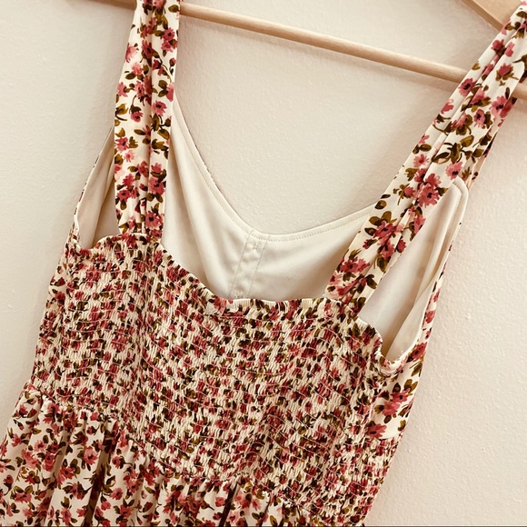 Flowery sleeveless dress - Picture 6 of 7